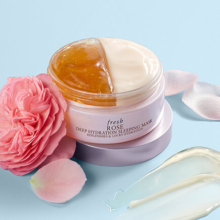 Fresh Rose Deep Hydration Sleeping Mask 70 ml.  อีกระดับของ Sleeping Mask ที่ได้รับการพิสูจน์แล้วว่าสามารถฟื้นบำรุงผิวให้เนียนนุ่ม ฉ่ำน้ำ แลดูมีสุขภาพดีขึ้นในคืนเดียว 