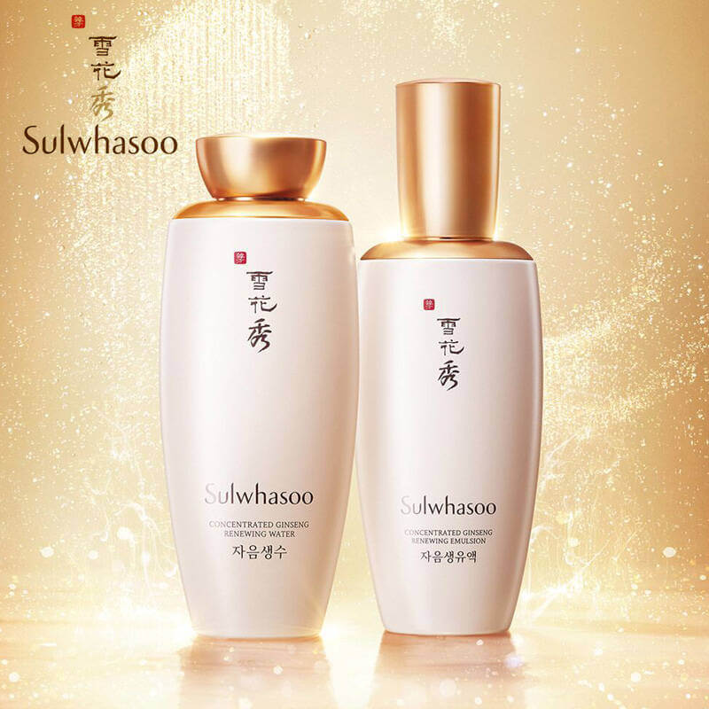 Sulwhasoo Concentrated Ginseng Renewing Water โทนเนอร์ลดเลือนริ้วรอยอุดมไปด้วยคุณค่าจาก Steamed Ginseng Water ConcentrateTM มอบความชุ่มชื้นให้ผิวที่แห้งกร้านและเตรียมผิวให้พร้อมสำหรับขั้นตอนการบำรุงขั้นต่อไป