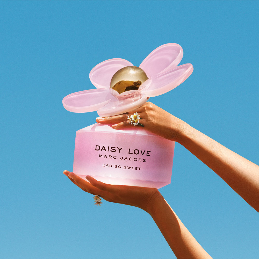 MARC JACOBS, MARC JACOBS รีวิว, MARC JACOBS Daisy Love Eau So Sweet, MARC JACOBS Daisy Love Eau So Sweet Eau de Toilette, MARC JACOBS Daisy Love Eau So Sweet EDT, MARC JACOBS Daisy Love Eau So Sweet Eau de Toilette รีวิว, MARC JACOBS Daisy Love Eau So Sweet Eau de Toilette 1.2ml, MARC JACOBS Daisy Love Eau So Sweet Eau de Toilette 1.2ml น้ำหอมผู้หญิง แนวกลิ่น Fruity-Floral